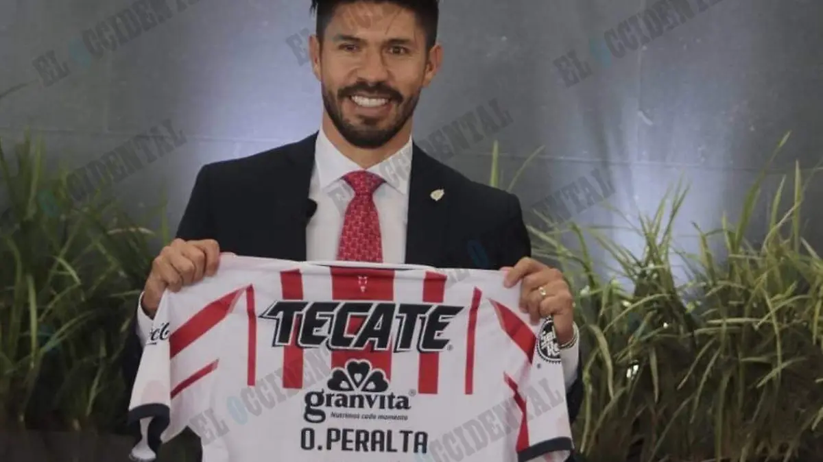 Oribe Peralta se integra a Chivas